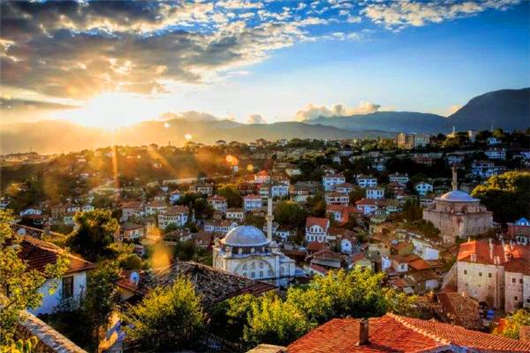 選擇去土耳其投資，當然不止一項福利！