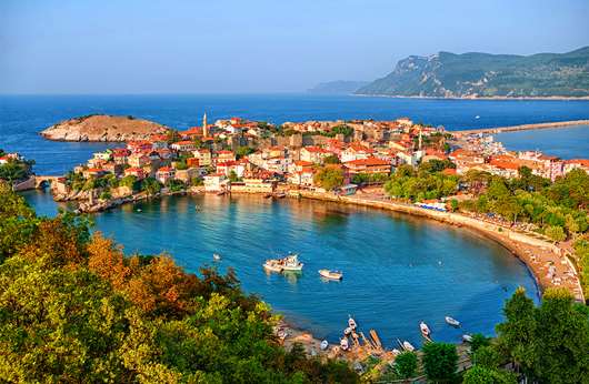 1705564524566771.jpg Cove-port-coast-Black-Sea-Turkey-Amasra.jpg